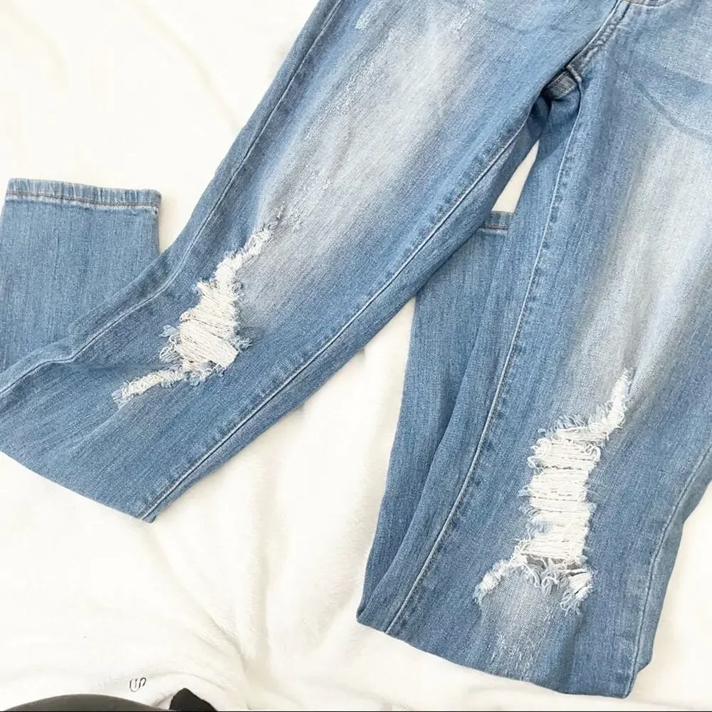 KanCan ripped distressed